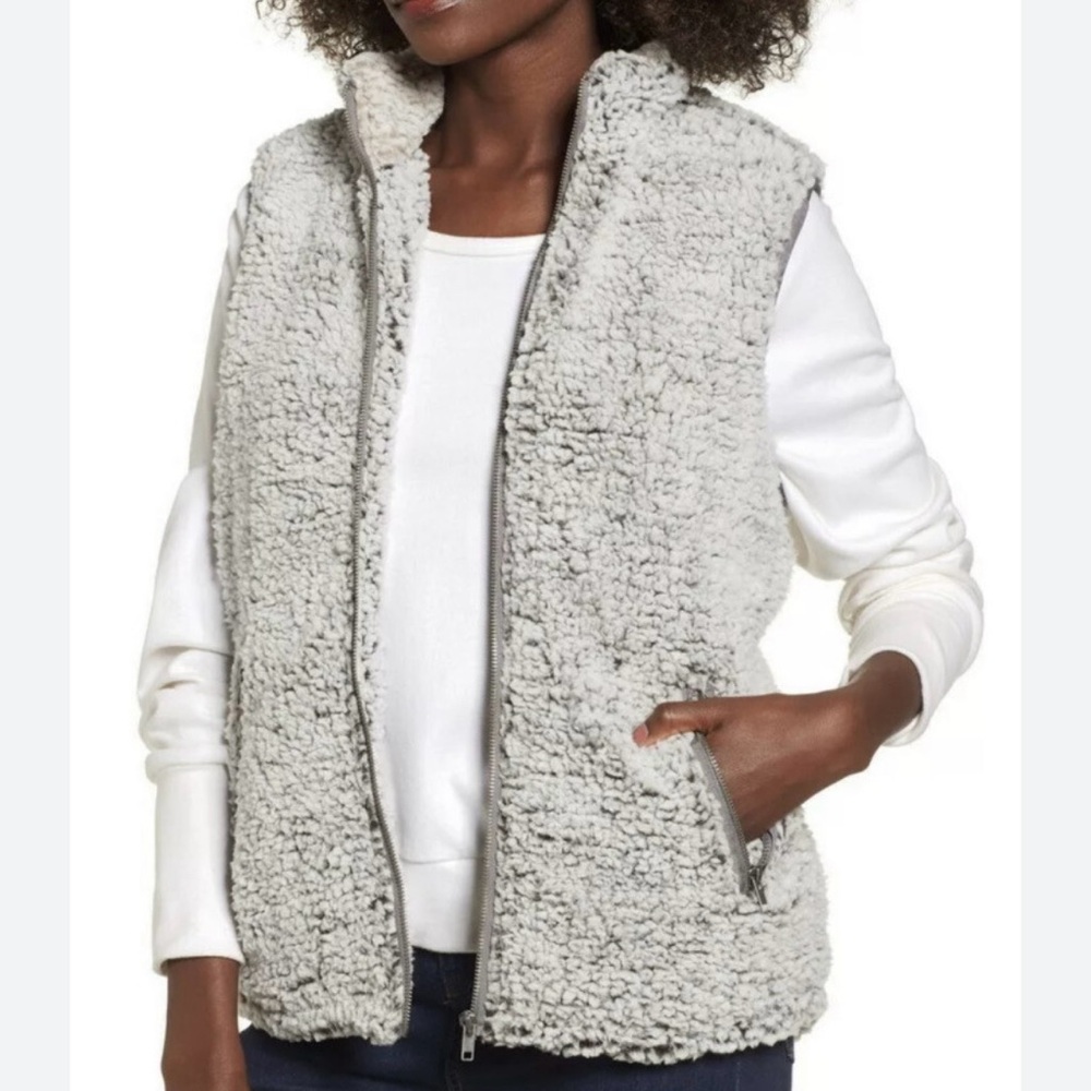 Thread & Supply Light Gray Sherpa Vest